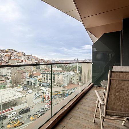 איסטמבול Modern Apartment In Beyoglu With Balcony מראה חיצוני תמונה