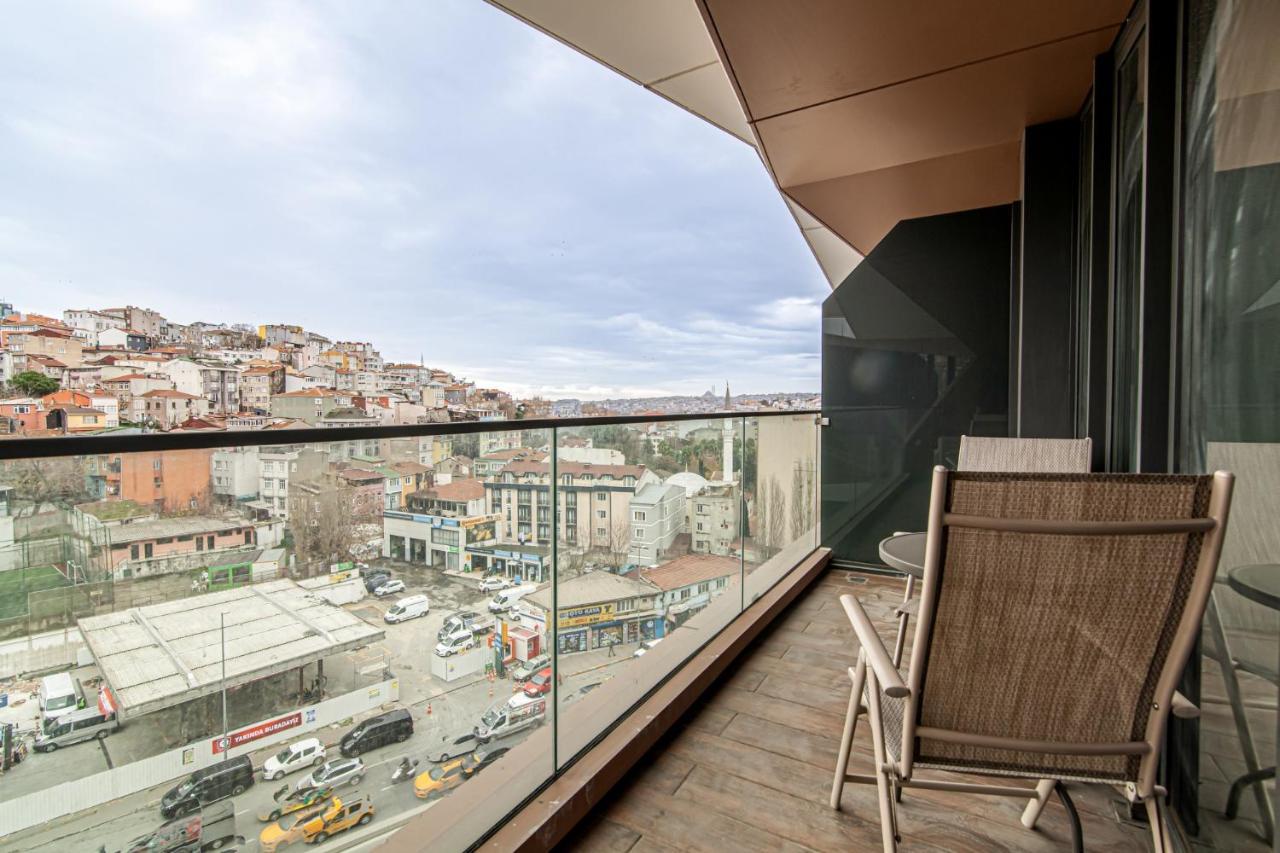 איסטמבול Modern Apartment In Beyoglu With Balcony מראה חיצוני תמונה